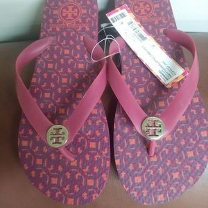 TORY BURCH LOGO LATTICE COMBO FLIPFLOP - Sz 7